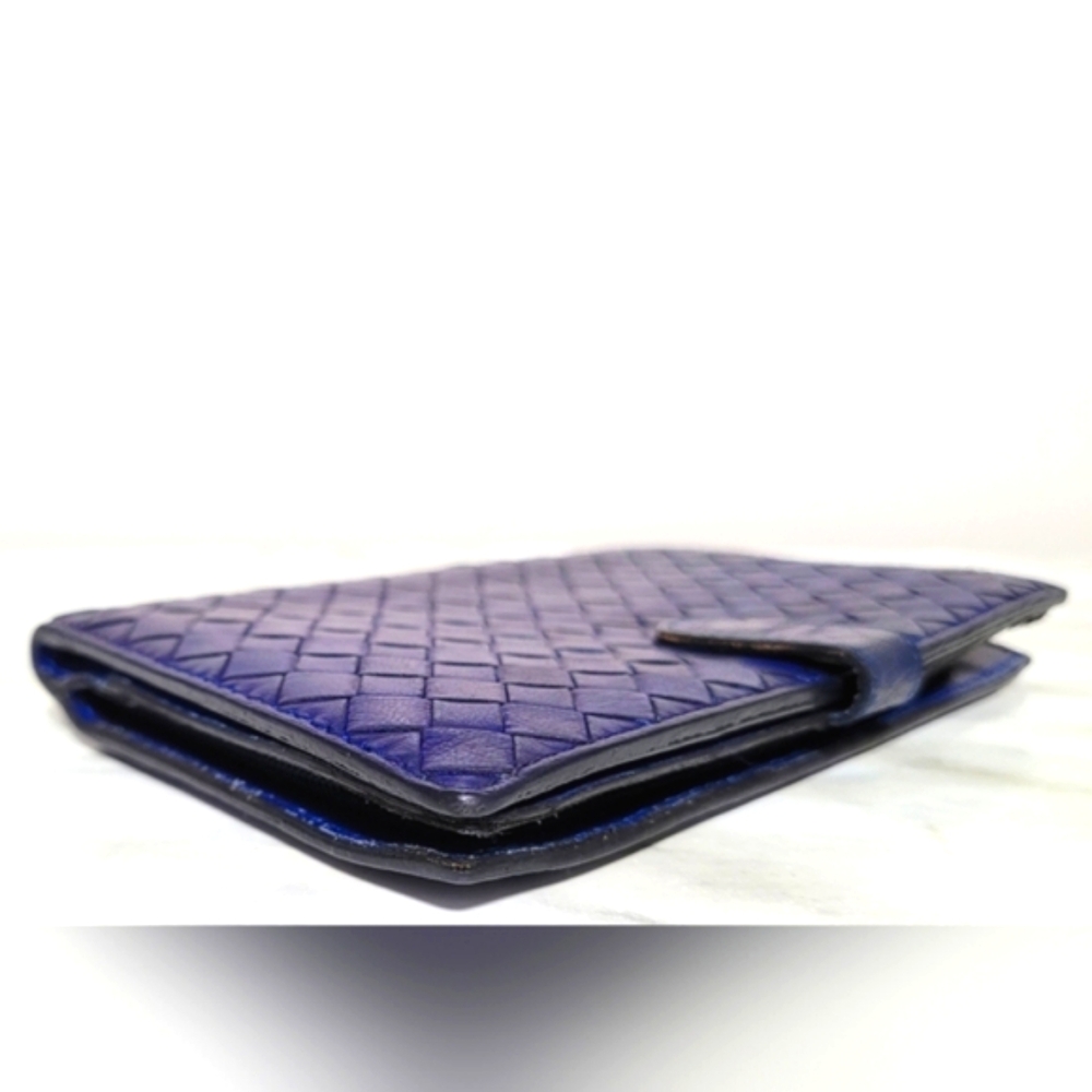 Bottega Veneta Intrecciato Weave Leather Wallet - Picture 11 of 16